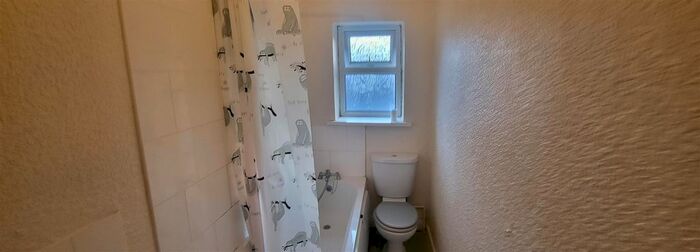 2 Bedroom Property To Rent In Halton Street, Hyde, SK14