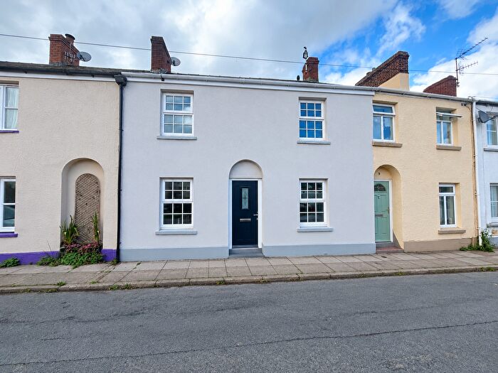 3 Bedroom Property To Rent In Four Ash Street, Usk, NP15