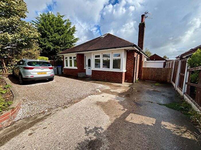 2 Bedroom Bungalow For Sale In Common Edge Road, South Shore, FY4