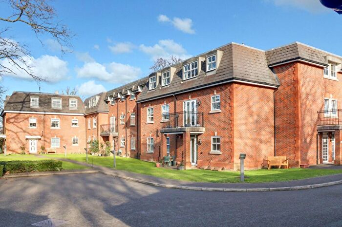 2 Bedroom Apartment To Rent In Church Road, Claygate, KT10