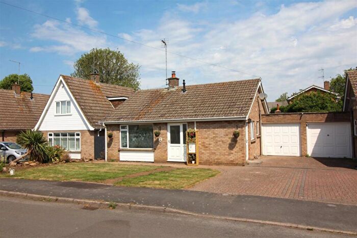 2 Bedroom Detached Bungalow For Sale In Chestnut Drive, Thorney, Peterborough, PE6