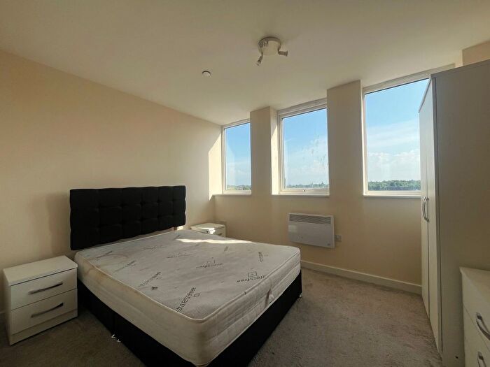 1 Bedroom Flat To Rent In Bridge Street, Walsall, WS1