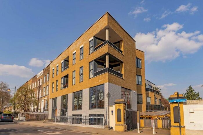 2 Bedroom Flat To Rent In Cadogan Terrace, Victoria Park, E9