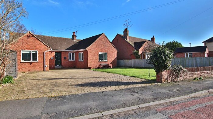 3 Bedroom Bungalow For Sale In Oldfield, Tewkesbury, GL20