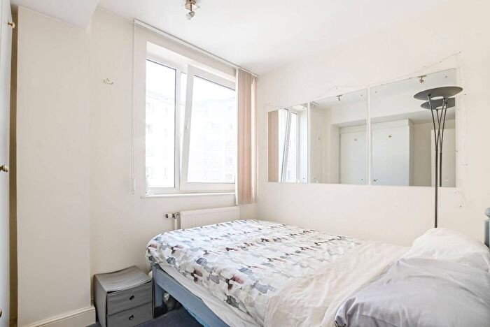 1 Bedroom Flat To Rent In Chelsea Cloisters, Chelsea, London, SW3