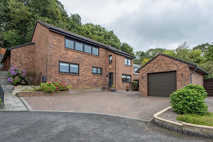 5 Bedroom Property For Sale In The Nursery, Crossford, KY12