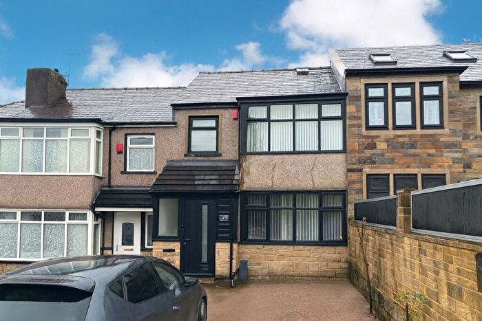 4 Bedroom Terraced House For Sale In Pickles Lane, Bradford, BD7