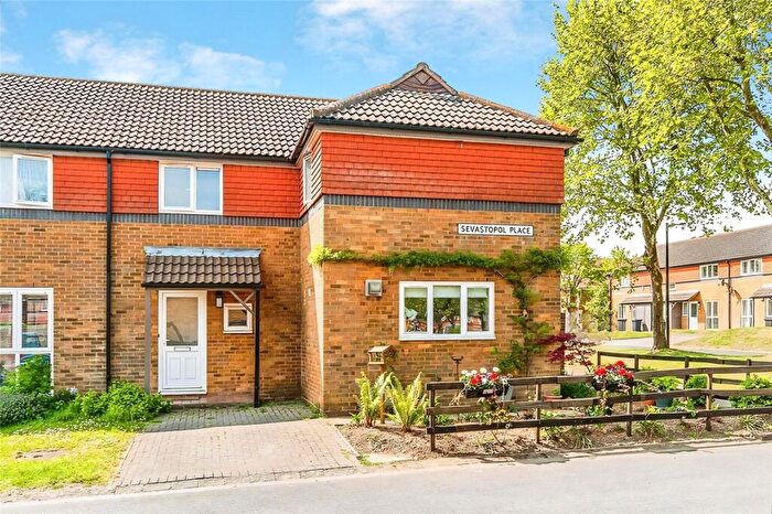 4 Bedroom End Of Terrace House To Rent In Sevastopol Place, Canterbury, Kent, CT1