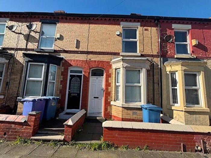 2 Bedroom House To Rent In July Road, L6