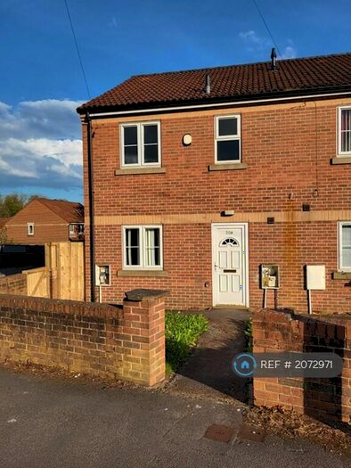 3 Bedroom End Of Terrace House To Rent In Kimberley Road, Leeds, LS9