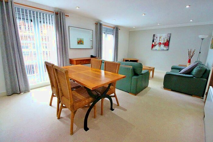2 Bedroom Apartment To Rent In St James Mansions, Mount Stuart Square, Cardiff Bay, Cardiff, CF10