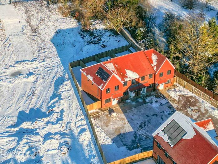 2 Bedroom End Of Terrace House To Rent In Thorndike Close, Rochester Road, Aylesford, ME20