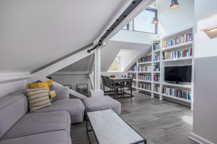 1 Bedroom Apartment To Rent In Boat Lifter Way, Surrey Docks, SE16