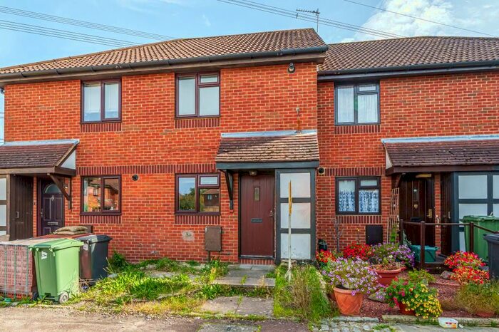 2 Bedroom Terraced House For Sale In Didcot, Oxfordshire, OX11
