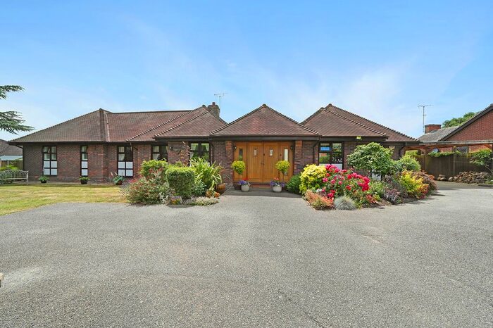 4 Bedroom Detached Bungalow For Sale In School Lane, Great Wigborough, Colchester, Essex, CO5