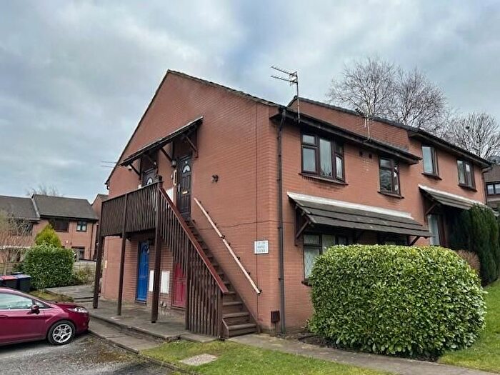 1 Bedroom Flat To Rent In Maple Grove, Northwich, CW8