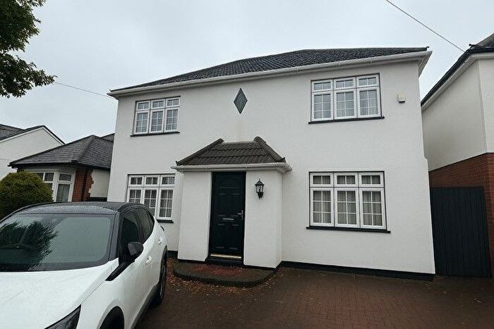 4 Bedroom Detached House To Rent In White Hart Lane, Romford, RM7