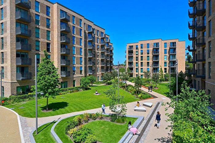 2 Bedroom Flat For Sale In Horlicks Quarter, Slough, SL1