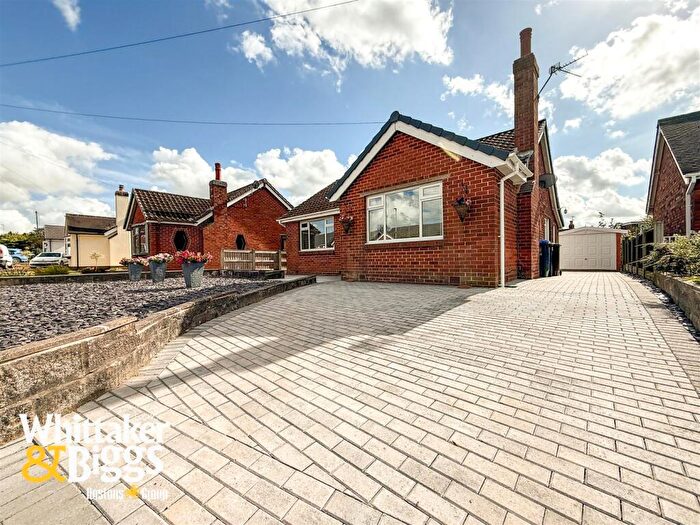 2 Bedroom Detached Bungalow For Sale In Colwyn Drive, Knypersley, Stoke-On-Trent, ST8