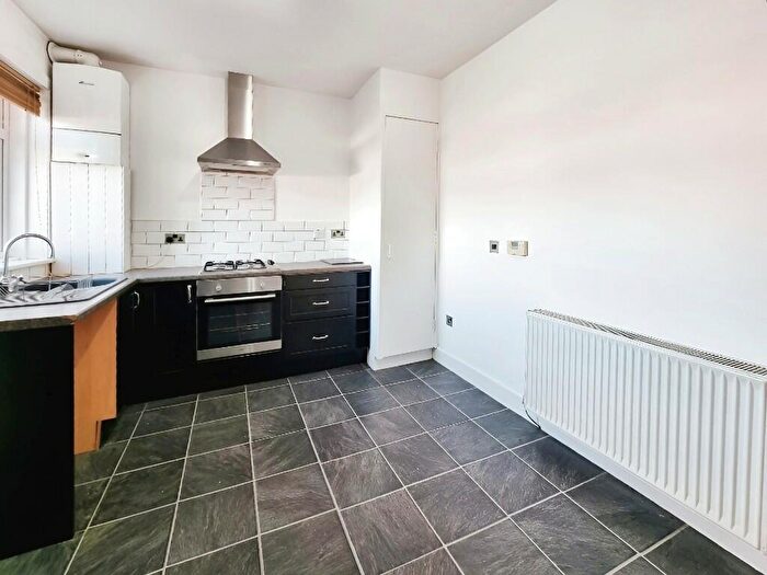 3 Bedroom Flat To Rent In Leven Road, Leven, Fife, KY8