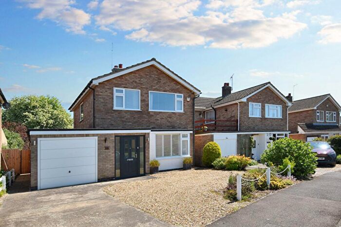 3 Bedroom Detached House For Sale In Walcot Way, Stamford, PE9