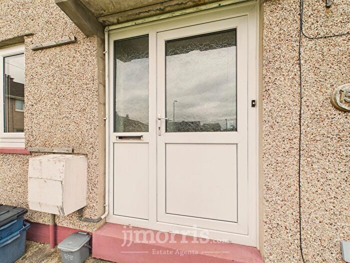 2 Bedroom Property For Sale In Slade Lane, Haverfordwest, SA61