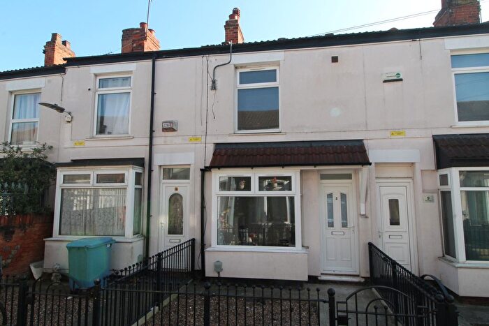 2 Bedroom Terraced House To Rent In Rose Avenue, Airlie Street, Hull, HU3