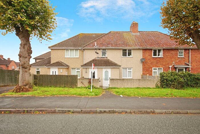 1 Bedroom Maisonette For Sale In Thicket Avenue, Fishponds, Bristol, BS16