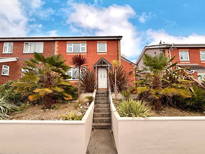 3 Bedroom Semi-Detached House For Sale In Cil Hendy, Pontyclun, CF72