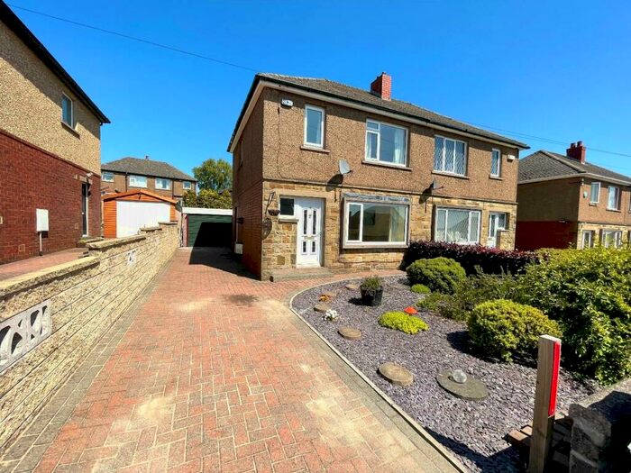 2 Bedroom Semi-Detached House To Rent In Weatherhill Crescent, Huddersfield, HD3