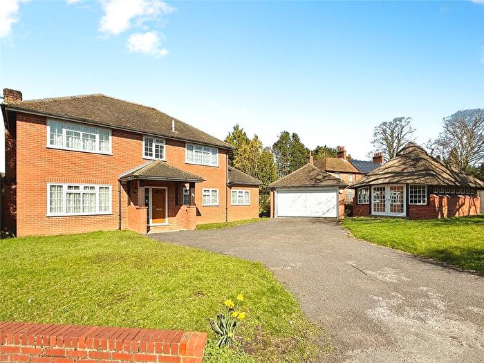 4 Bedroom Detached House For Sale In Henley Drive, Frimley Green, Camberley, Surrey, GU16
