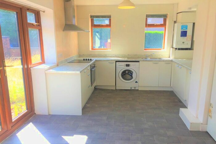 5 Bedroom Property To Rent In Crossway Road, Coventry, CV3