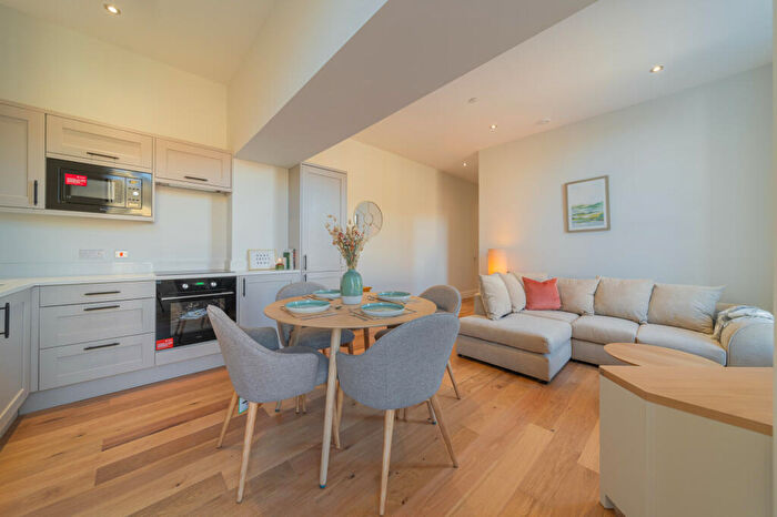 2 Bedroom Apartment To Rent In Bank House, Sheffield, S6