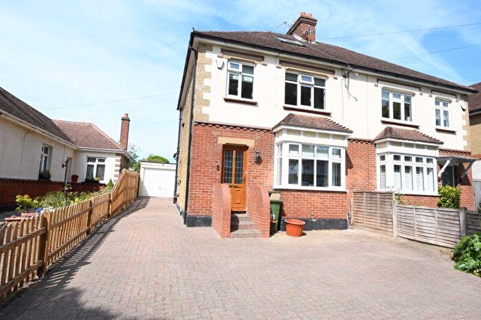3 Bedroom Semi-Detached House For Sale In Sandling Lane, Maidstone, ME14
