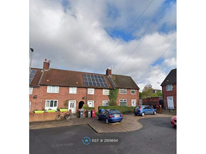3 Bedroom Semi-Detached House To Rent In Lyme Close, Liverpool, L36
