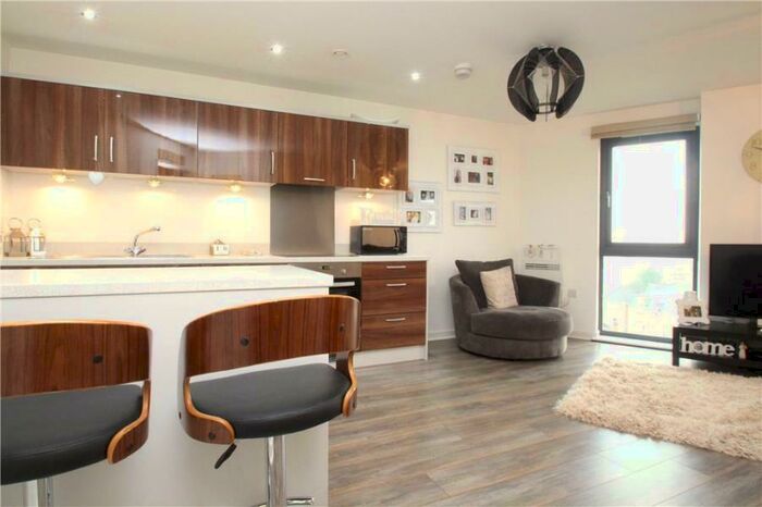 2 Bedroom Apartment To Rent In Woking, GU22