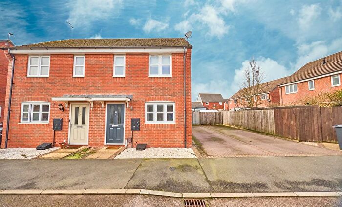 2 Bedroom Property For Sale In Crew Lane, Newbold Verdon, Leicester, LE9