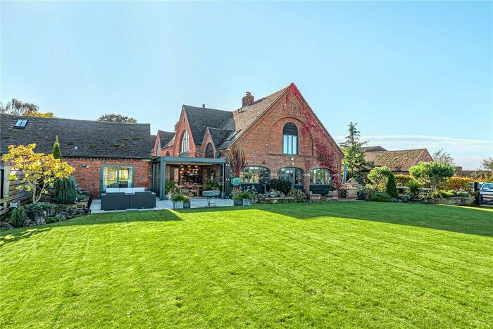 4 Bedroom Terraced House For Sale In Sheriffs Lench, Evesham, Worcestershire WR11