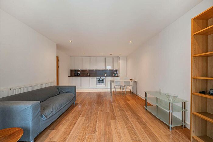 2 Bedroom Flat To Rent In Conington Road, Lewisham, London, SE13