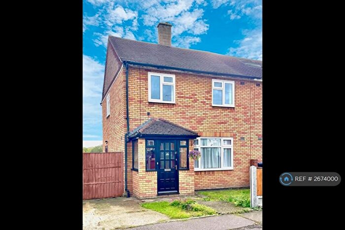 2 Bedroom Semi Detached House To Rent In Chequers Road, Loughton, IG10