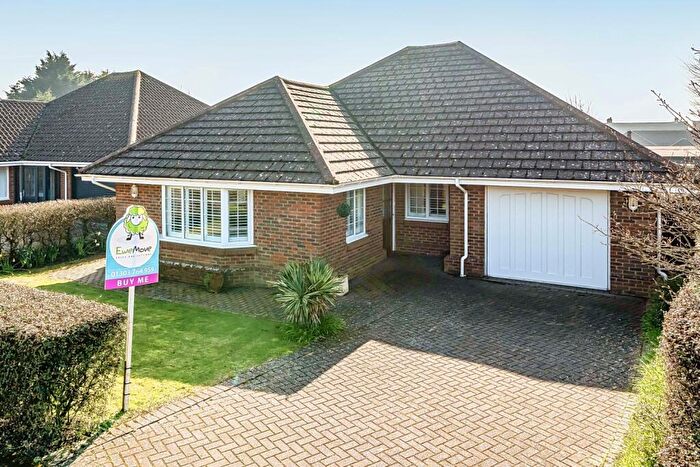 3 Bedroom Detached Bungalow For Sale In Webster Way, Hawkinge, CT18