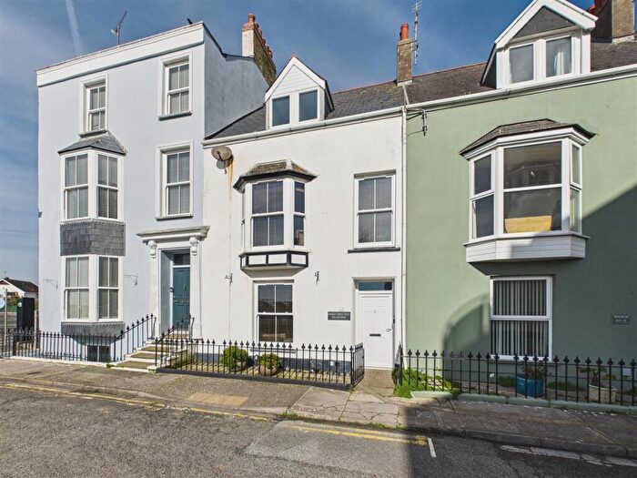 5 Bedroom House For Sale In South Cliff Street, Tenby, SA70