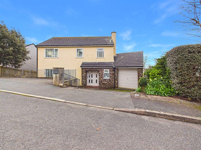 3 Bedroom Detached House For Sale In Strawberry Gardens, Penally, SA70