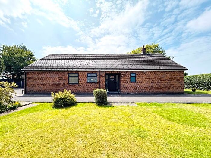 3 Bedroom Detached Bungalow For Sale In Thorn Lodge, Moor End, Holme-On-Spalding-Moor, York, YO43