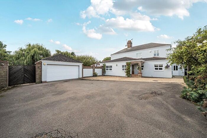 4 Bedroom Detached House For Sale In Bonnetts Lane, Marshland St. James, PE14