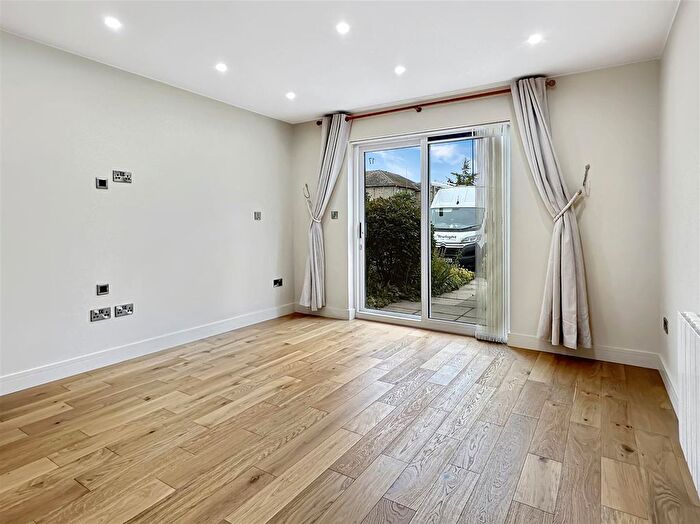 1 Bedroom Flat For Sale In Mill Road, Cambridge, CB1