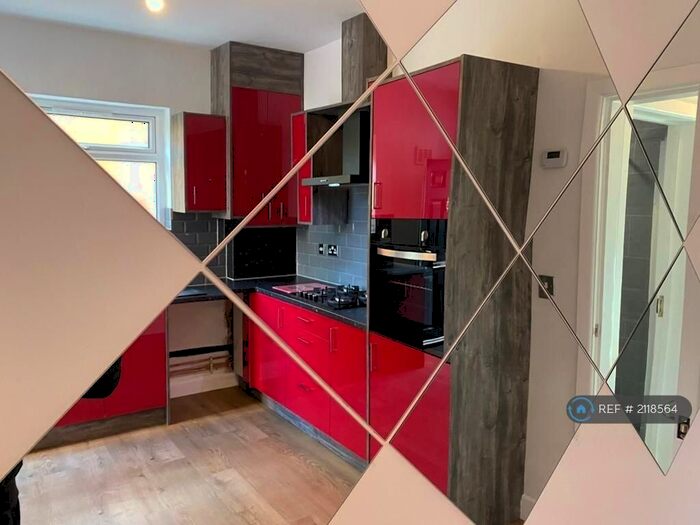 1 Bedroom Flat To Rent In Birmingham Road, Walsall, WS5