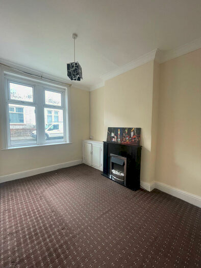 2 Bedroom House To Rent In Dall Street Burnley, BB11