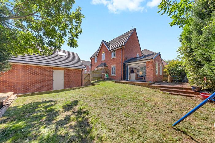 3 Bedroom End Of Terrace House For Sale In Peartree Crescent, Newton-Le-Willows, WA12