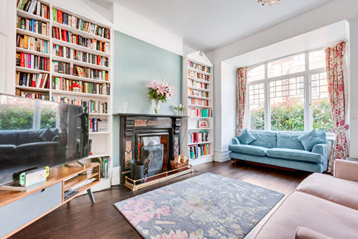 5 Bedroom Terraced House To Rent In Marjorie Grove, Clapham Common, SW11